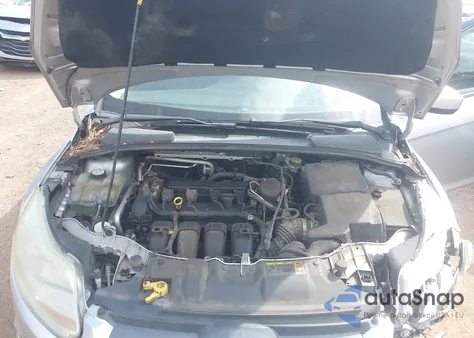 2012 Ford Focus Se z USA, uszkodzony, nr VIN 1FAHP3F23CL339420